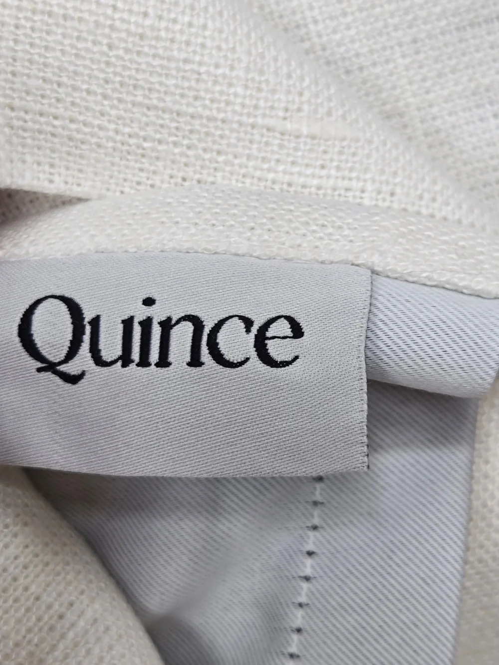 Quince holes return panels